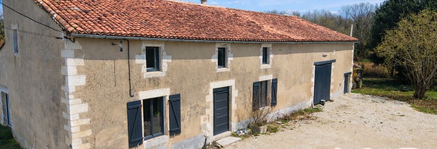 Maison 6 Pièces 196 m² à vendre à Val-de-Bonnieure (16230)