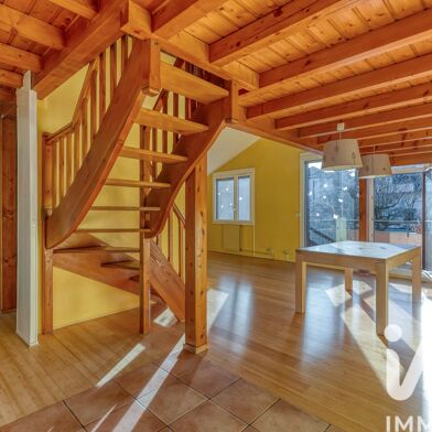 Appartement 3 pièces 240000 €