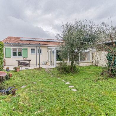 Maison 4 pièces 365680 €