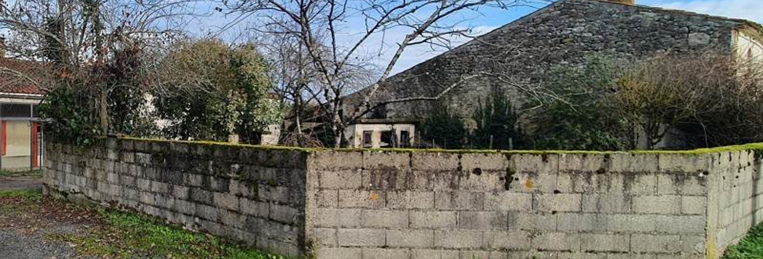 Maison 5 Pièces 104 m² à vendre à Le Fouilloux (17270)