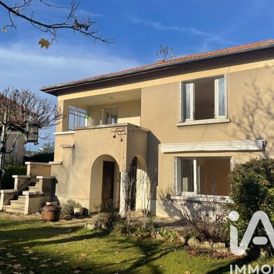 Appartement 5 pièces 151000 €