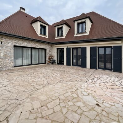 Maison 8 pièces 539000 €