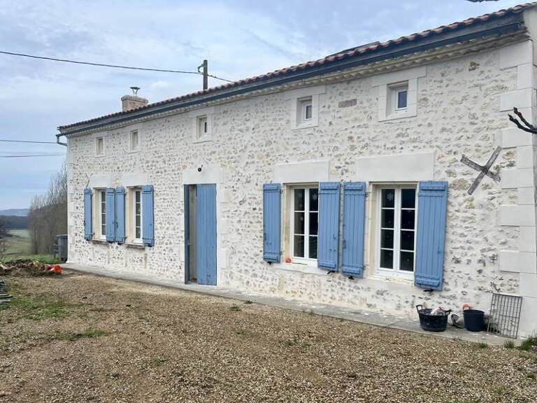 Charentaise de 6 pièces principales — photo 1