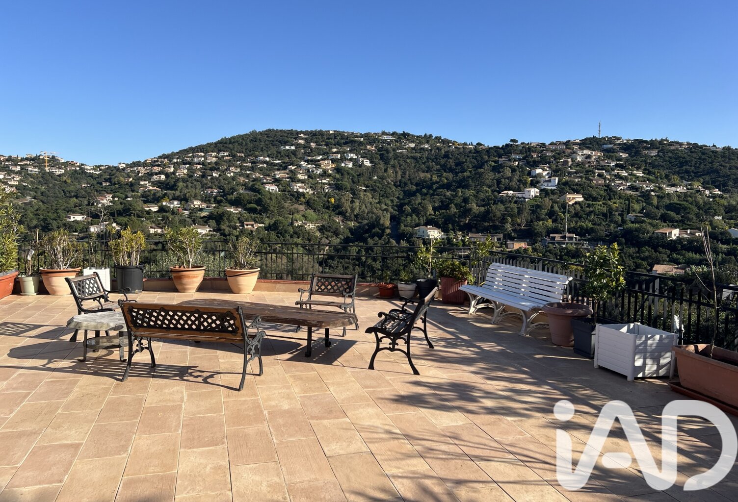 Vente Maison/villa 9 pièces — photo 1