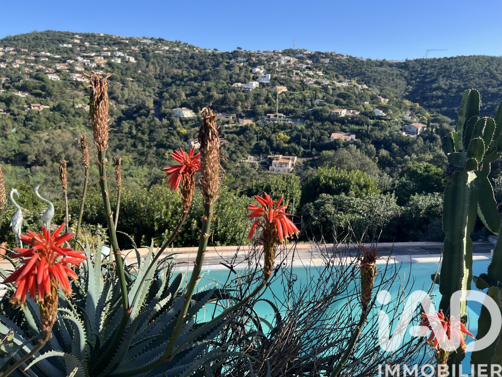 Vente Maison/villa 9 pièces - Photo 2