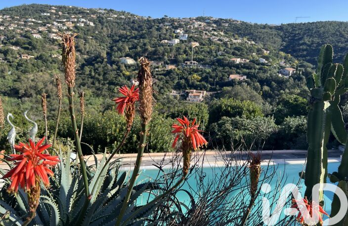 Vente Maison/villa 9 pièces — photo 2