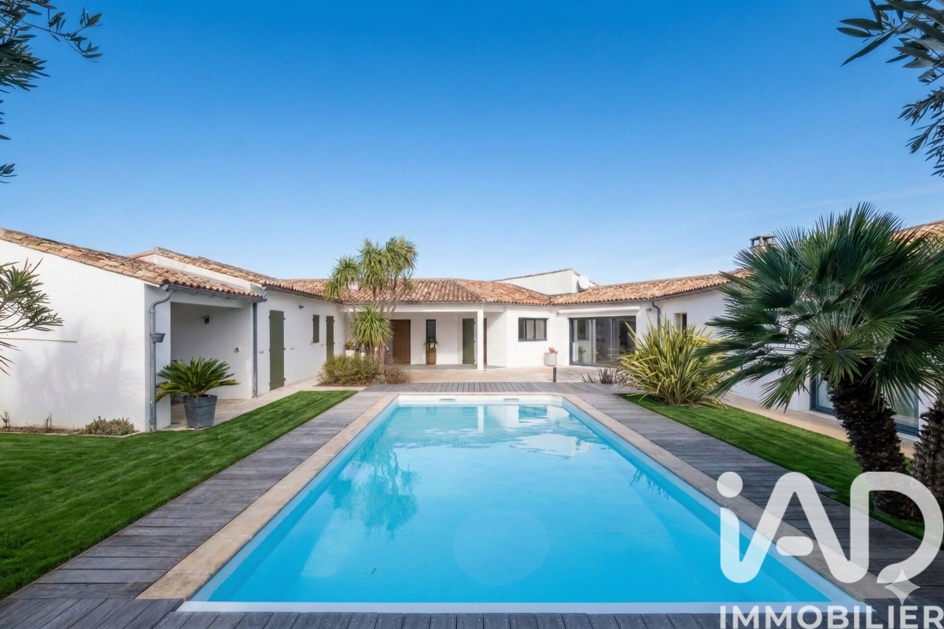 Ste-Marie-De-Re - 219m² - 6p. - 5ch.