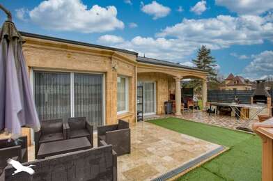 Maison 6 pièces 328290 €