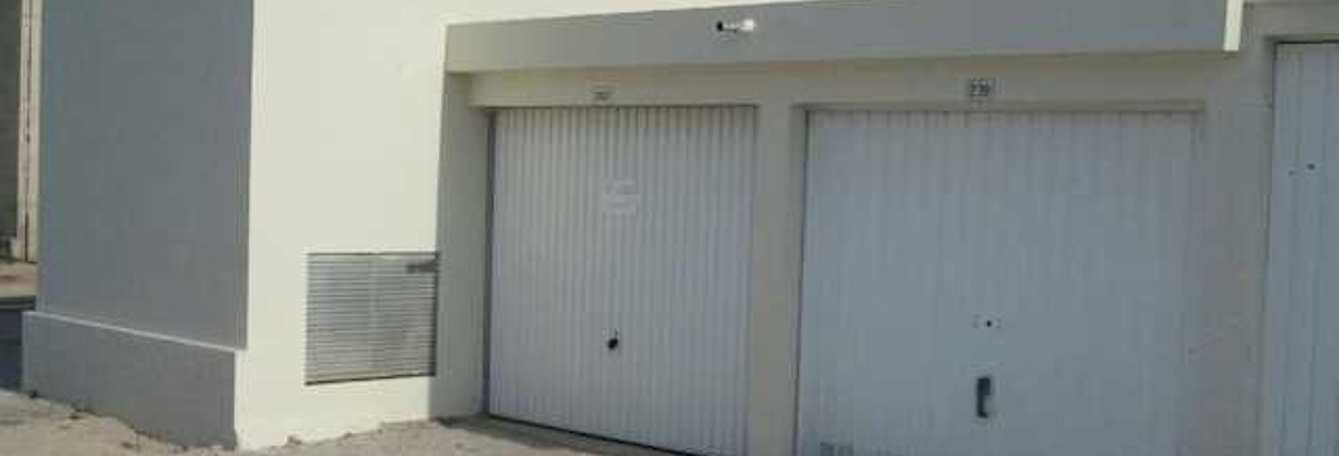 Garage   m² à louer à Ollioules (83190)