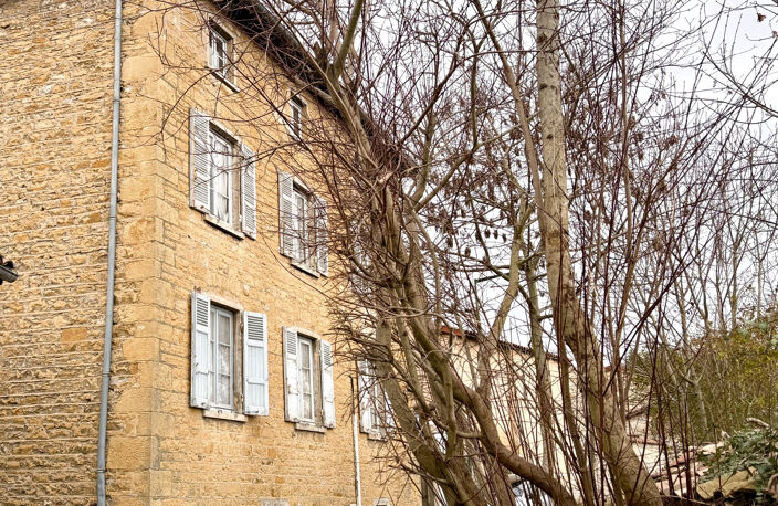 Authentique propriété de caractère avec nombre — photo 2
