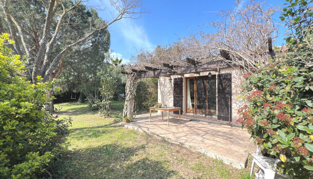 Villa / Maison 8 pièces  à vendre Pierrefeu-du-Var 83390