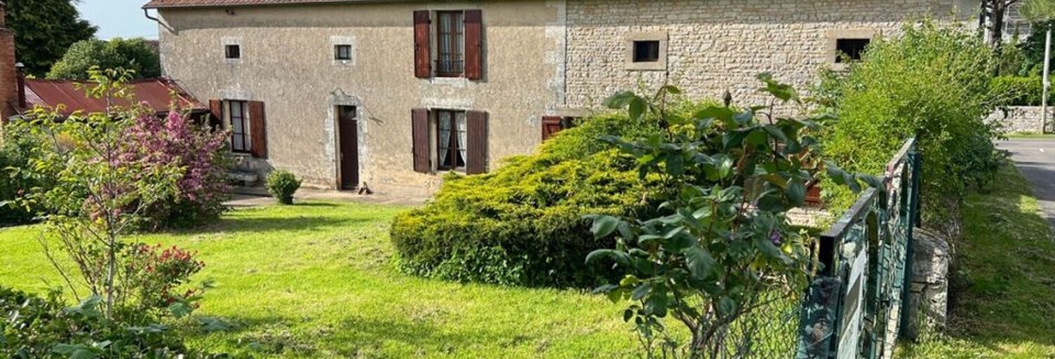 Maison 4 Pièces 154 m² à vendre à Nanteuil-en-Vallée (16700)