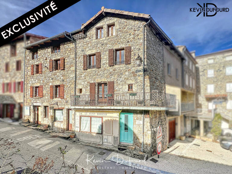 Maison 300 m²  sur un terrain de 154 m² à BURZET — photo 1