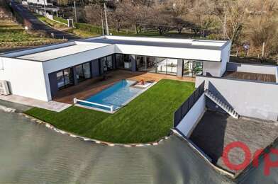 Maison 4 pièces 698880 €