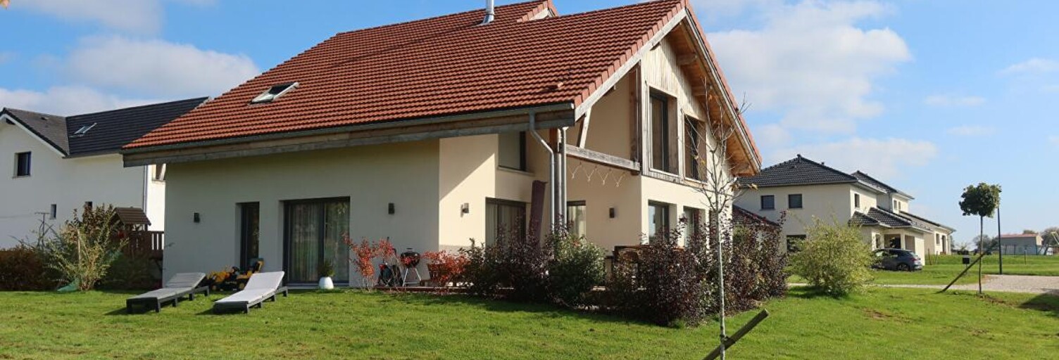 Maison 7 Pièces 185 m² à vendre à L'Hôpital-du-Grosbois (25620)