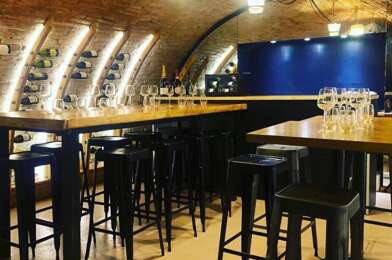 Commerce  272500 €