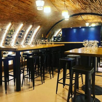 Commerce  272500 €