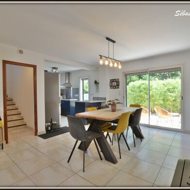 Maison 5 pièces 330000 €