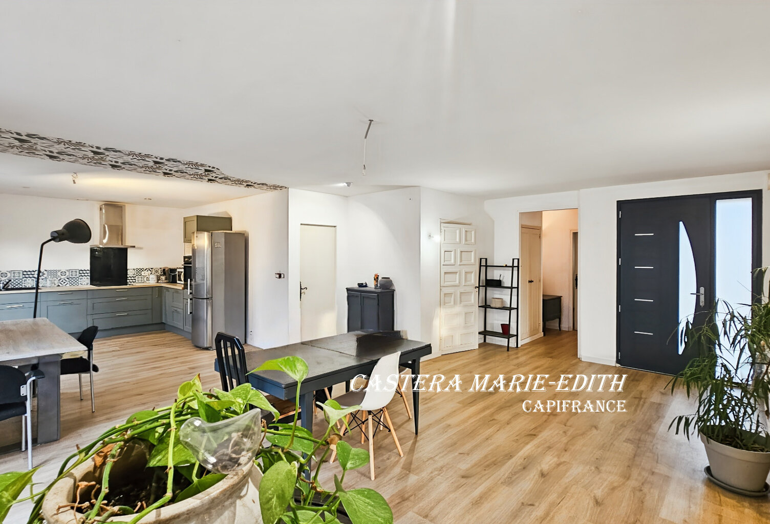 Maison d’architecte rénovée 280 M² - Sans vis à vis, calme, au fond d'une impasse - 9 Pièces -Garage -  Vue panoramique – Auch (Gers) — photo 1