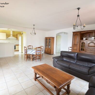 Appartement 4 pièces 1400 €