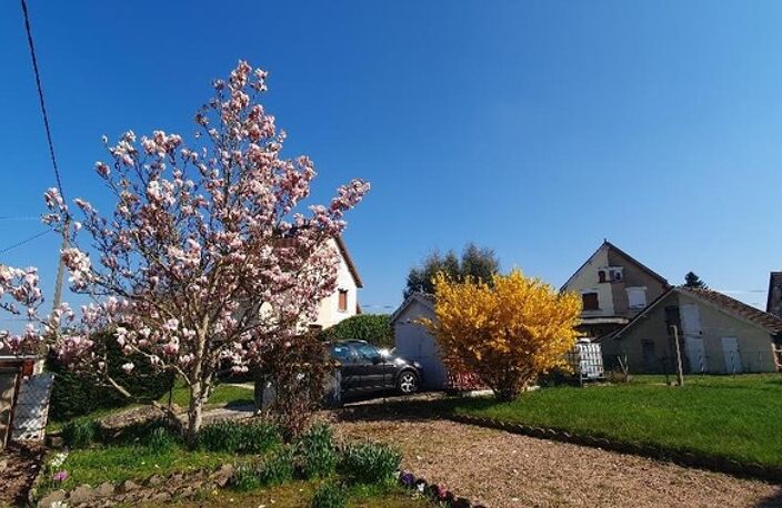 Maison mitoyenne de 100 m², combles aménageables, jardin et garage : une opportunité à Ciry-le-Noble — photo 4