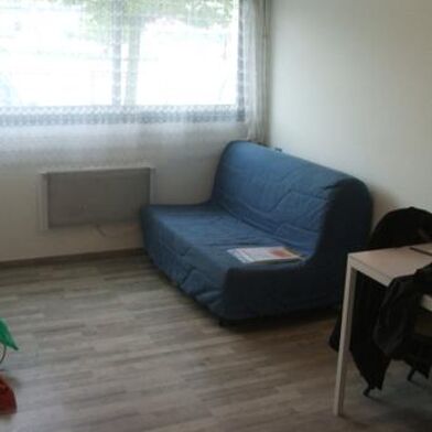 Appartement 1 pièces 330 €