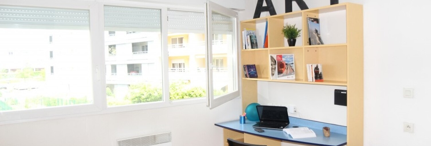 Appartement 1 Pièce 19 m² à louer à Bron (69500)