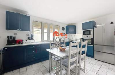 MAISON SEMI-INDIVIDUELLE EN SEMI PLAIN-PIED 3 CHAMBRES 2 BUREAUX GARAGE DE 60M² AVEC POSSIBILITE DE DIVISER EN 3 LOTS POUR DE L'INVESTISSEMENT LOCATIF — photo du bien
