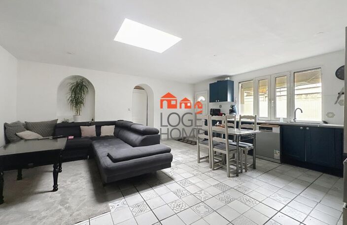 MAISON SEMI-INDIVIDUELLE EN SEMI PLAIN-PIED 3 CHAMBRES 2 BUREAUX GARAGE DE 60M² AVEC POSSIBILITE DE DIVISER EN 3 LOTS POUR DE L'INVESTISSEMENT LOCATIF — photo 4
