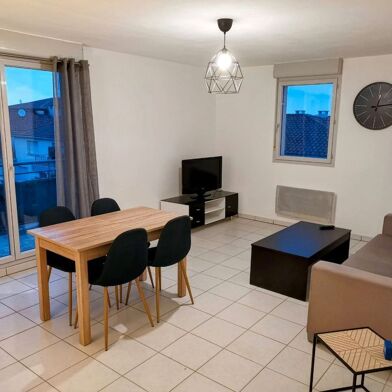 Appartement 2 pièces 740 €