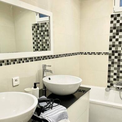 Appartement 3 pièces 1972 €