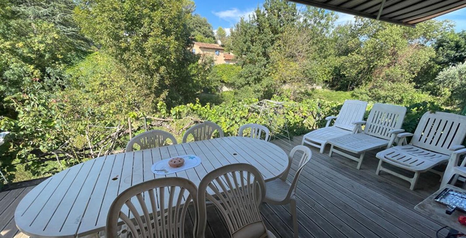 Maison Le Beausset 4P  de 91,34 m2 habitables, avec sous-sol, terrasse et jardin — photo 1
