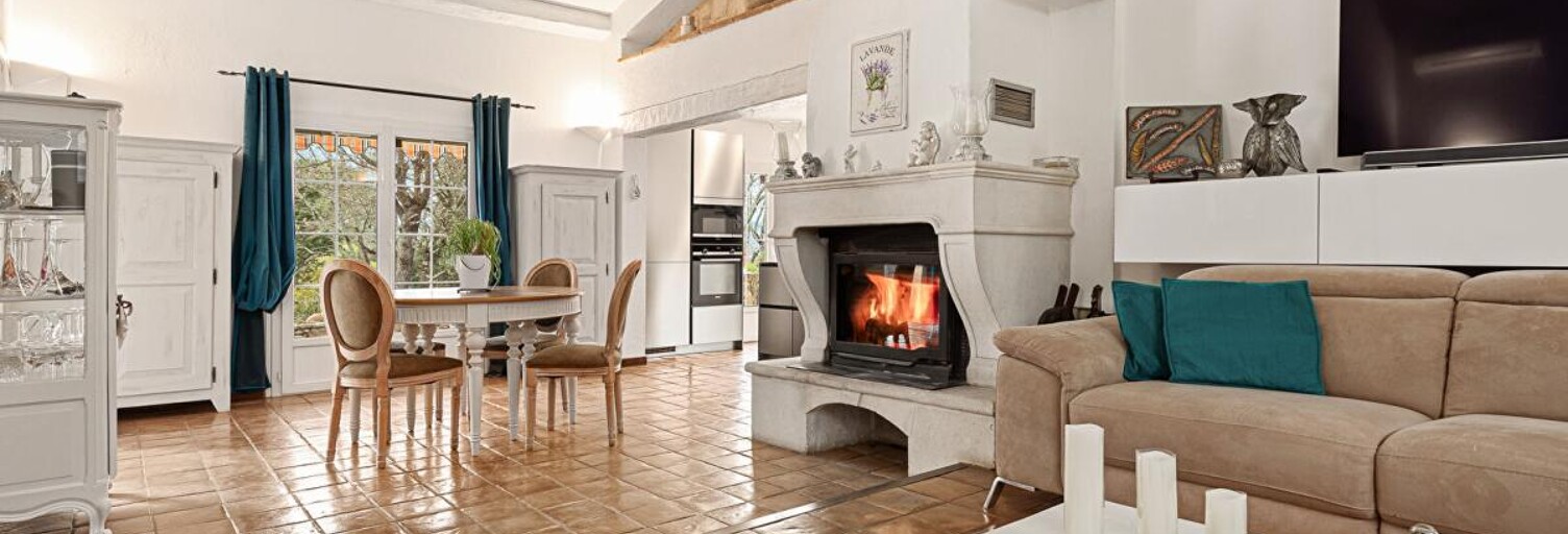 Maison 8 Pièces 246 m² à vendre à Saint-Paul-en-Forêt (83440)