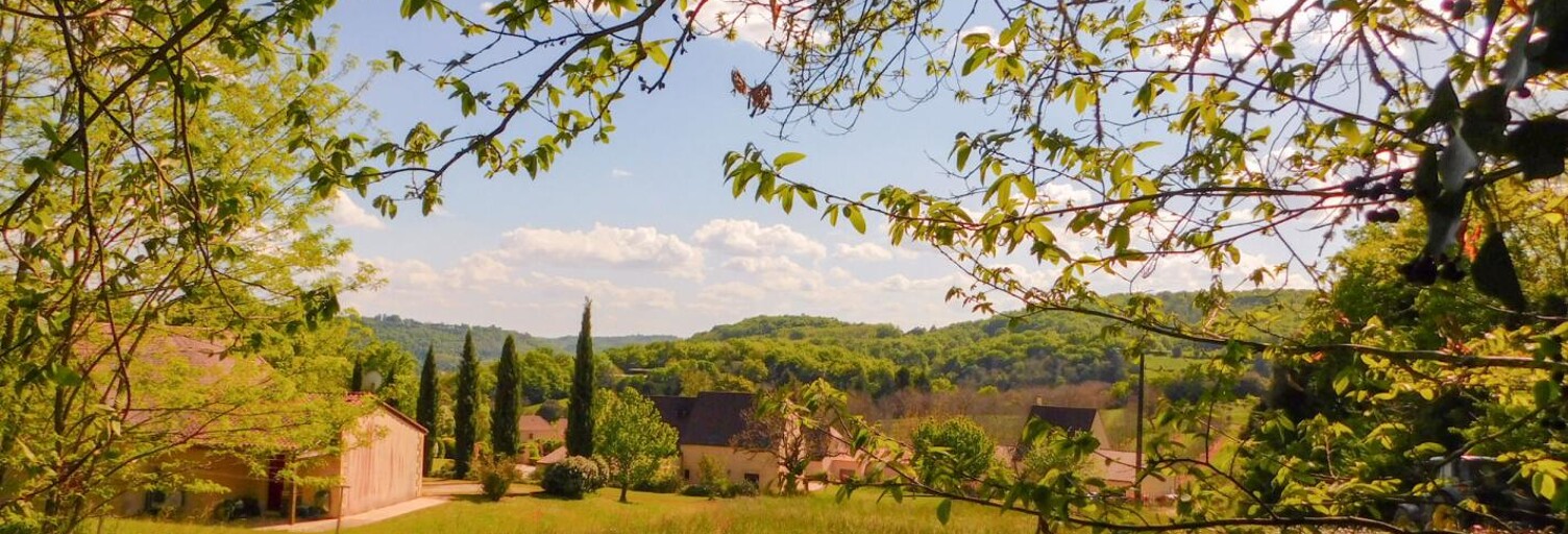 Terrain  2561 m² à vendre à Vitrac (24200)