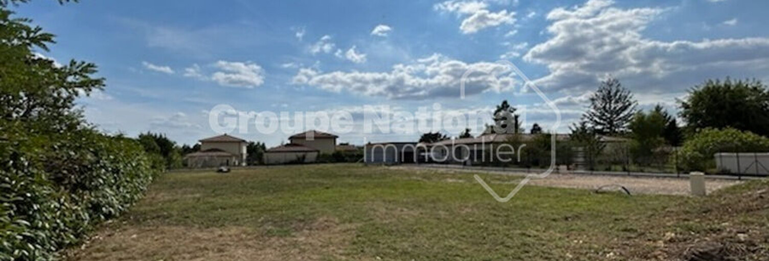 Terrain  720 m² à vendre à Saint-Bernard (01600)