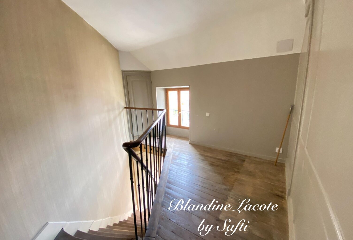 Maison de bourg à finir de rénover — photo 1