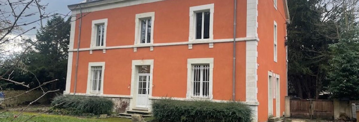 Maison 10 Pièces 286 m² à vendre à Nogent-le-Rotrou (28400)
