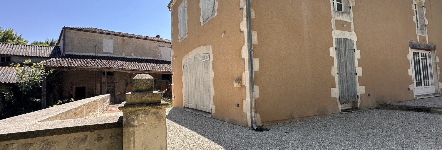 Maison 5 Pièces 180 m² à vendre à Saint-Jean-d'Angély (17400)