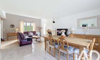 Maison 8 Pièces 172 m² à vendre à Mandres-les-Roses (94520)