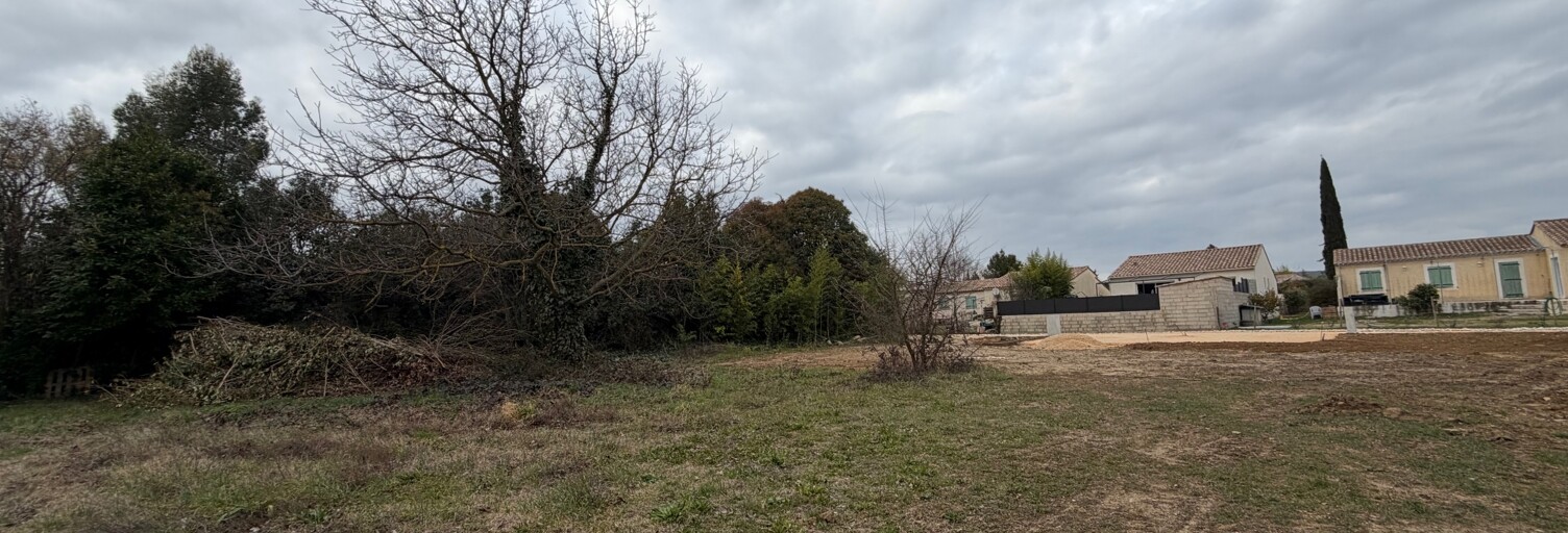 Terrain  816 m² à vendre à Saint-Quentin-la-Poterie (30700)