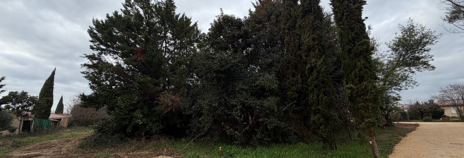 Terrain  704 m² à vendre à Saint-Quentin-la-Poterie (30700)