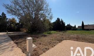 Terrain  704 m² à vendre à Saint-Quentin-la-Poterie (30700)