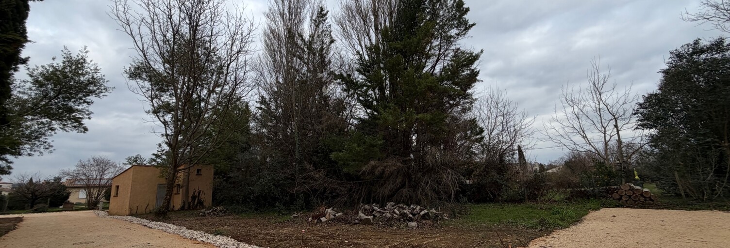 Terrain  794 m² à vendre à Saint-Quentin-la-Poterie (30700)