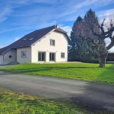 Maison 5 pièces 380000 €