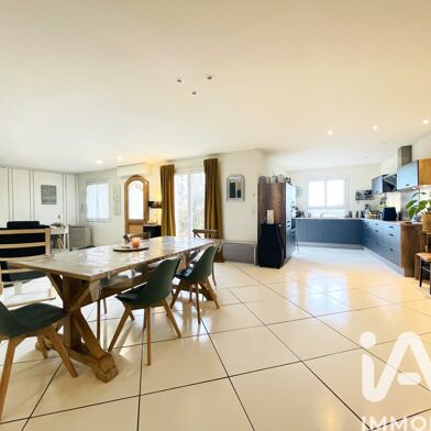 Maison 8 pièces 370000 €