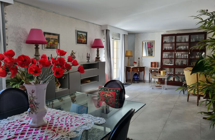 Maison avec terrain attenant — photo 5