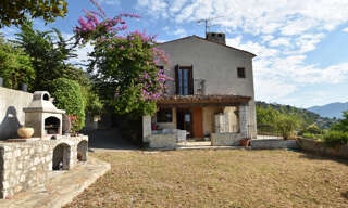 Maison 7 Pièces 170 m² à vendre à Saint-Jeannet (06640)