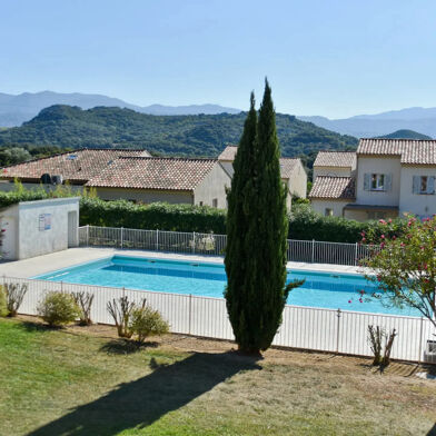 Appartement 3 pièces 240000 €