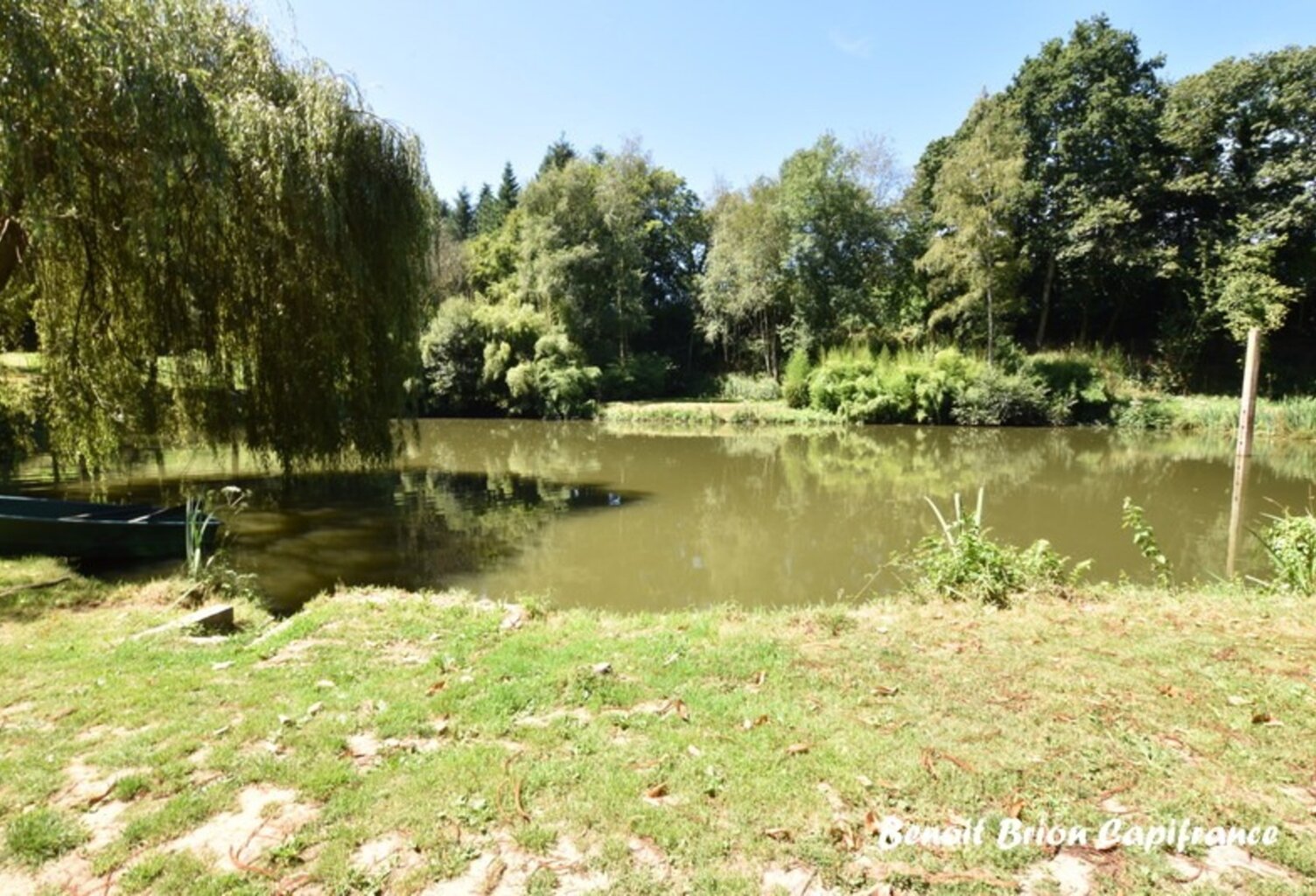 DOMAINE DE PÊCHE PRIVÉ AVEC CHALET ET ACTIVITÉ TOURISTIQUE – SAINT-JAMES — photo 1