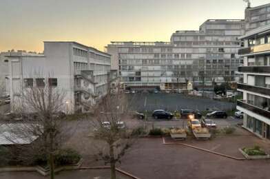 Appartement 4 pièces 970 €